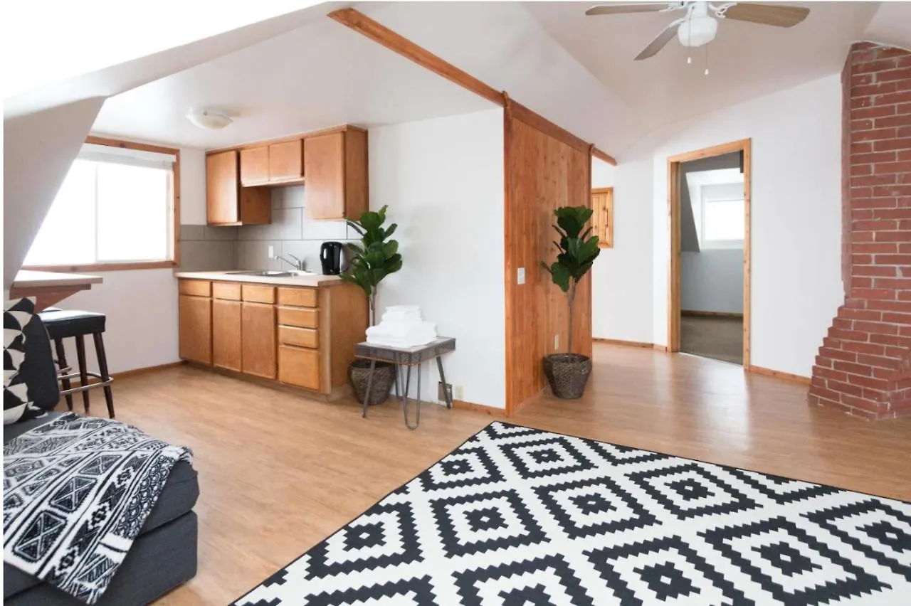Casa de Férias North House - Rocky Mountain Retreat- Enormous House Sleeps 23 Vila Banff