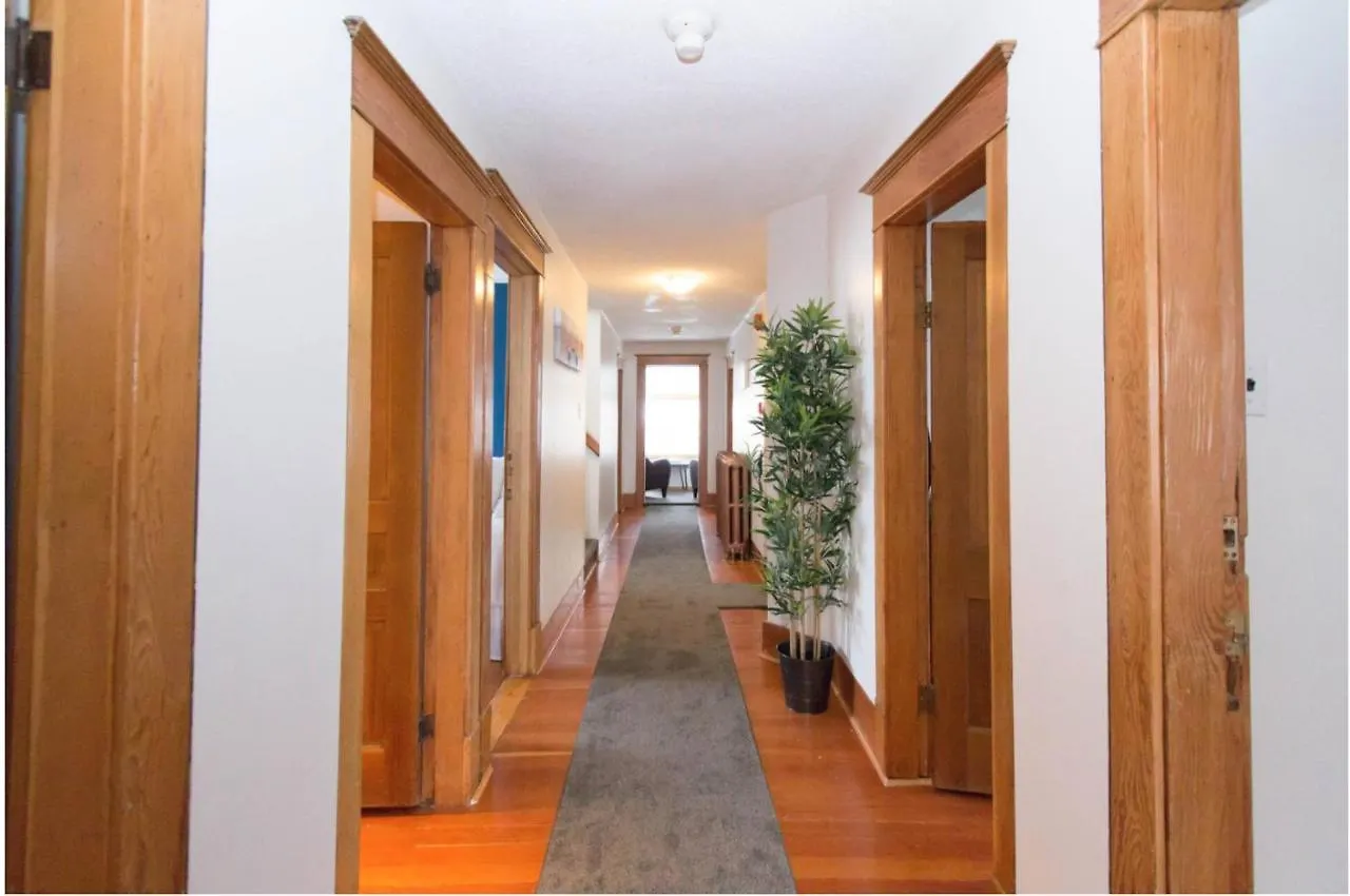 North House - Rocky Mountain Retreat- Enormous House Sleeps 23 Villa Banff 0*,